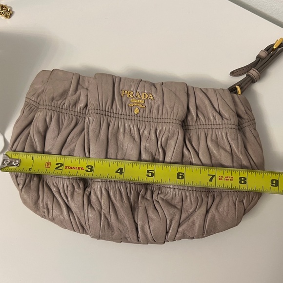 Prada clutch - Picture 11 of 11